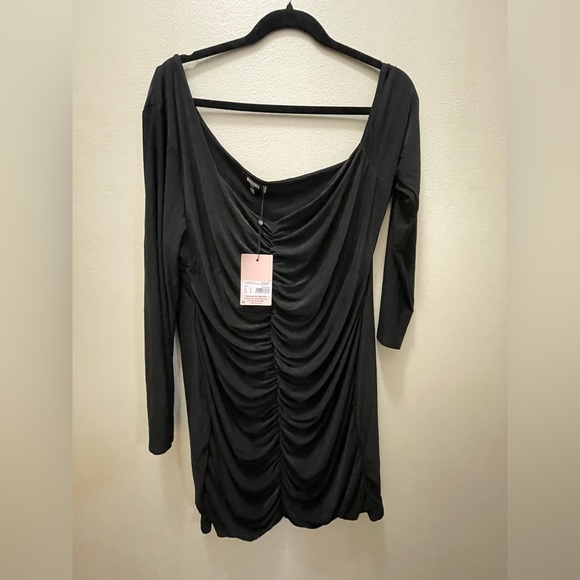 NEW! Missguided Plus Size Slinky Black Ruched Dress - Picture 5 of 5